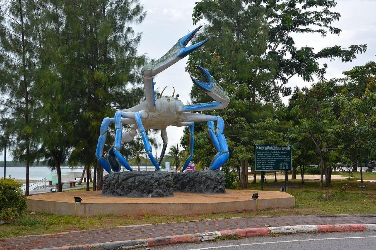 Oyo 1031 Amera Resort Surat Thani Exterior photo