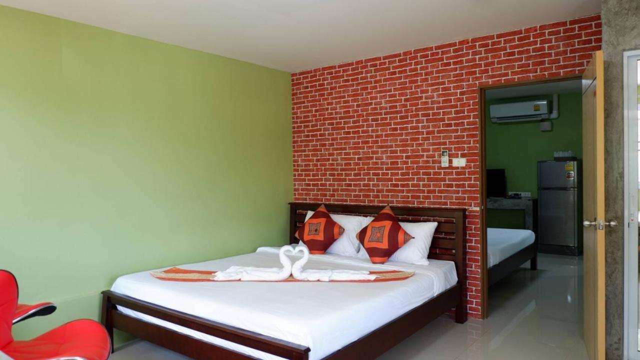 Oyo 1031 Amera Resort Surat Thani Exterior photo
