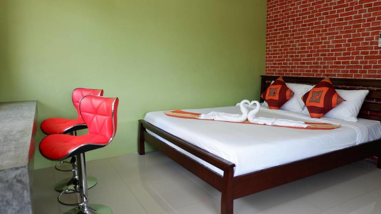 Oyo 1031 Amera Resort Surat Thani Exterior photo